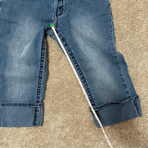 Angels Jeans 6 Medium Wash Shorts Capris Pocket Design Y2K - Picture 10 of 10